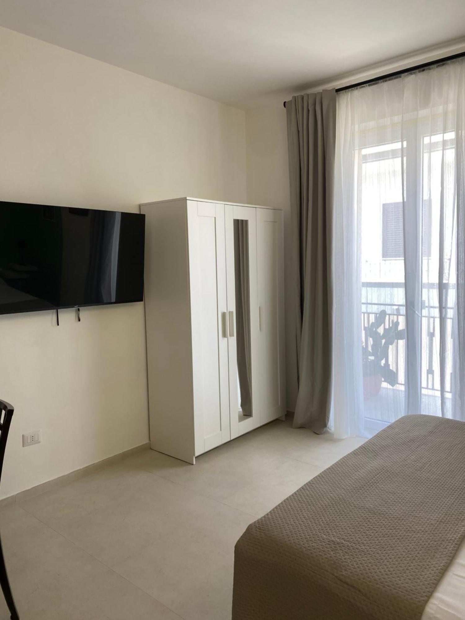 Le Buguse Suite Apartment ليتشي المظهر الخارجي الصورة