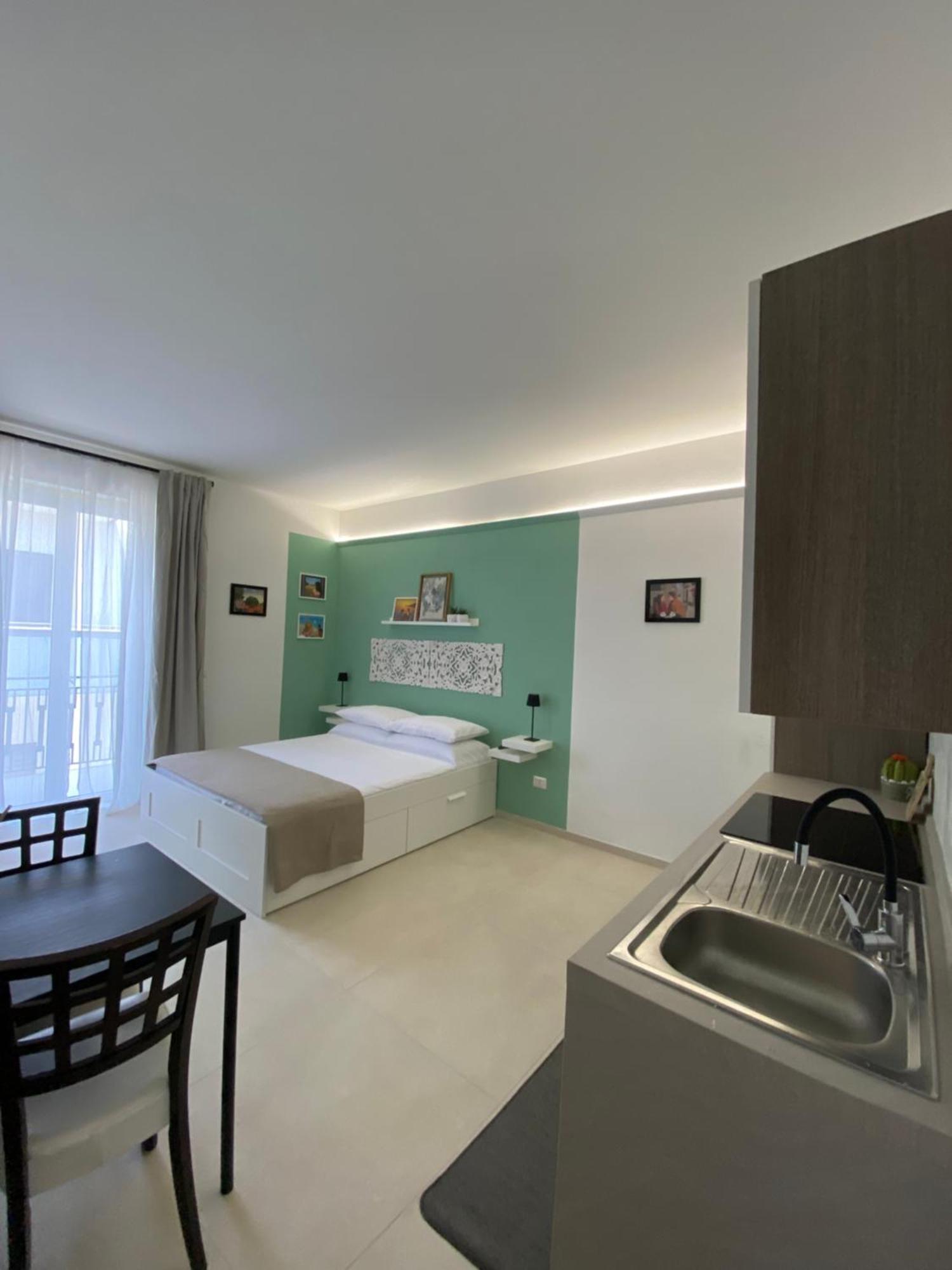Le Buguse Suite Apartment ليتشي المظهر الخارجي الصورة