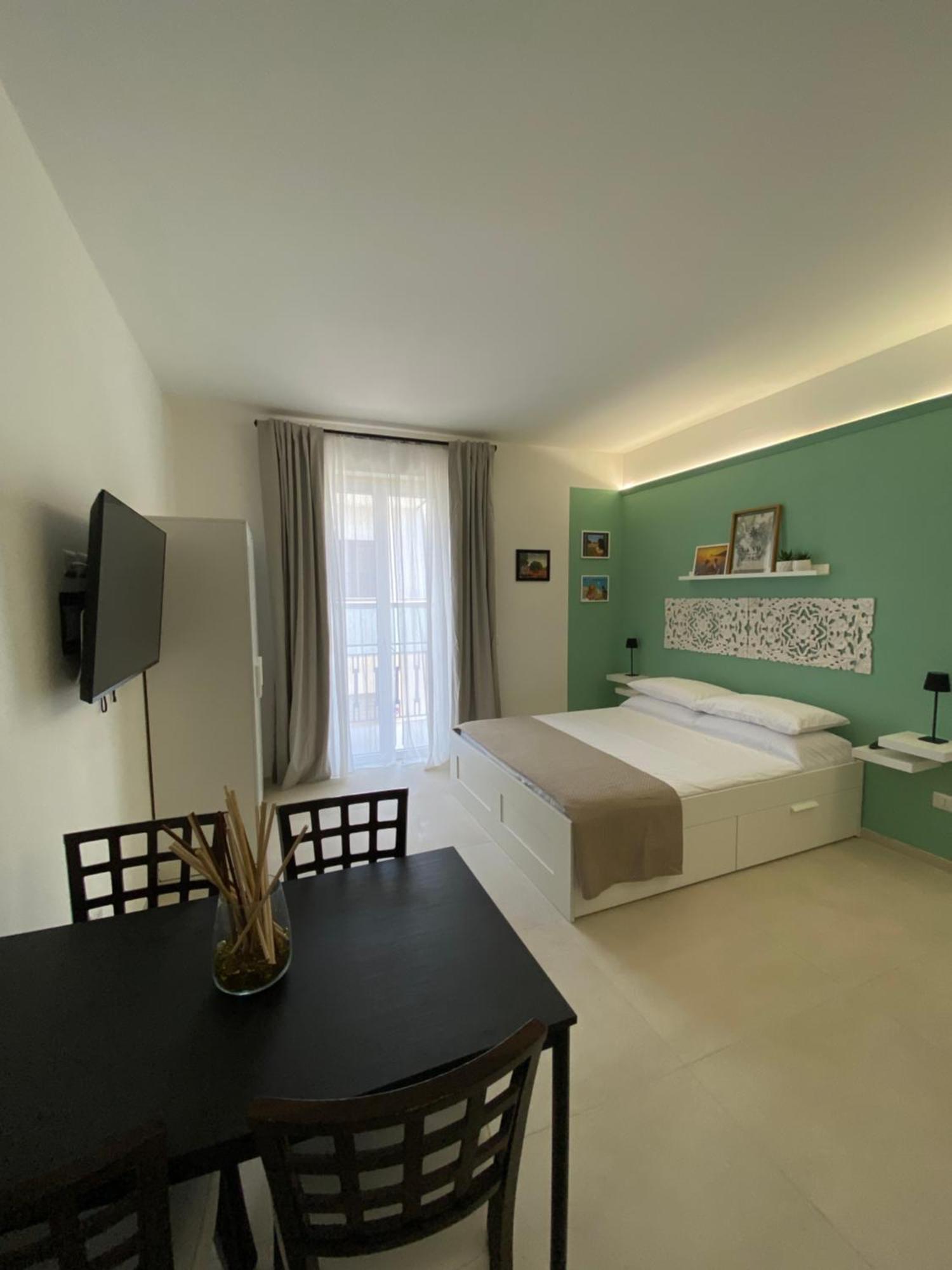 Le Buguse Suite Apartment ليتشي المظهر الخارجي الصورة